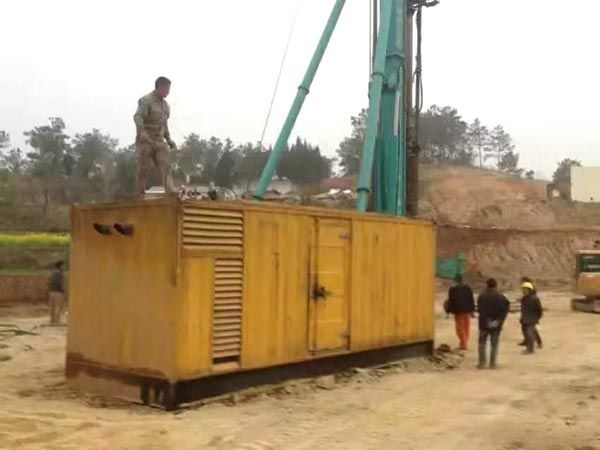和庆镇如何判断水冷式机油散热器密封件是否需要更换?